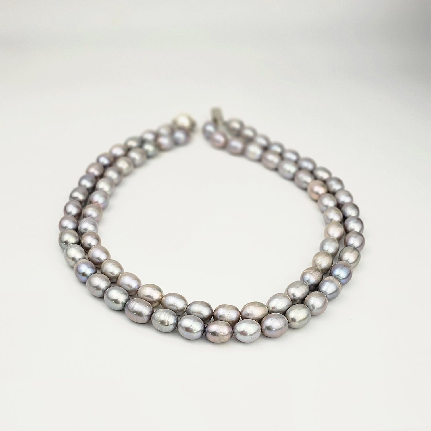 Luminous Grey Pearl Necklace