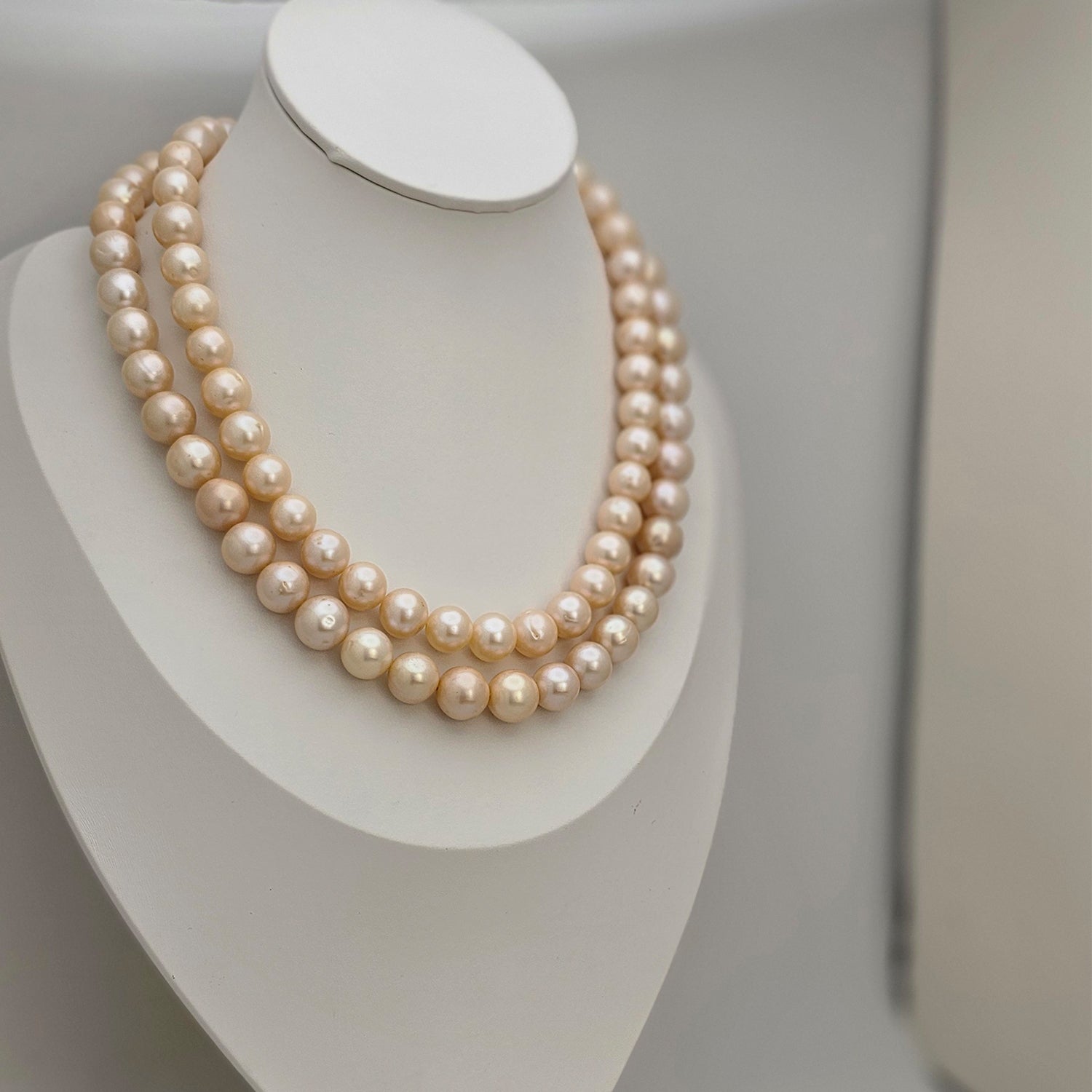 Luminous peach color  freshwater pearl necklace (With  Earrings)