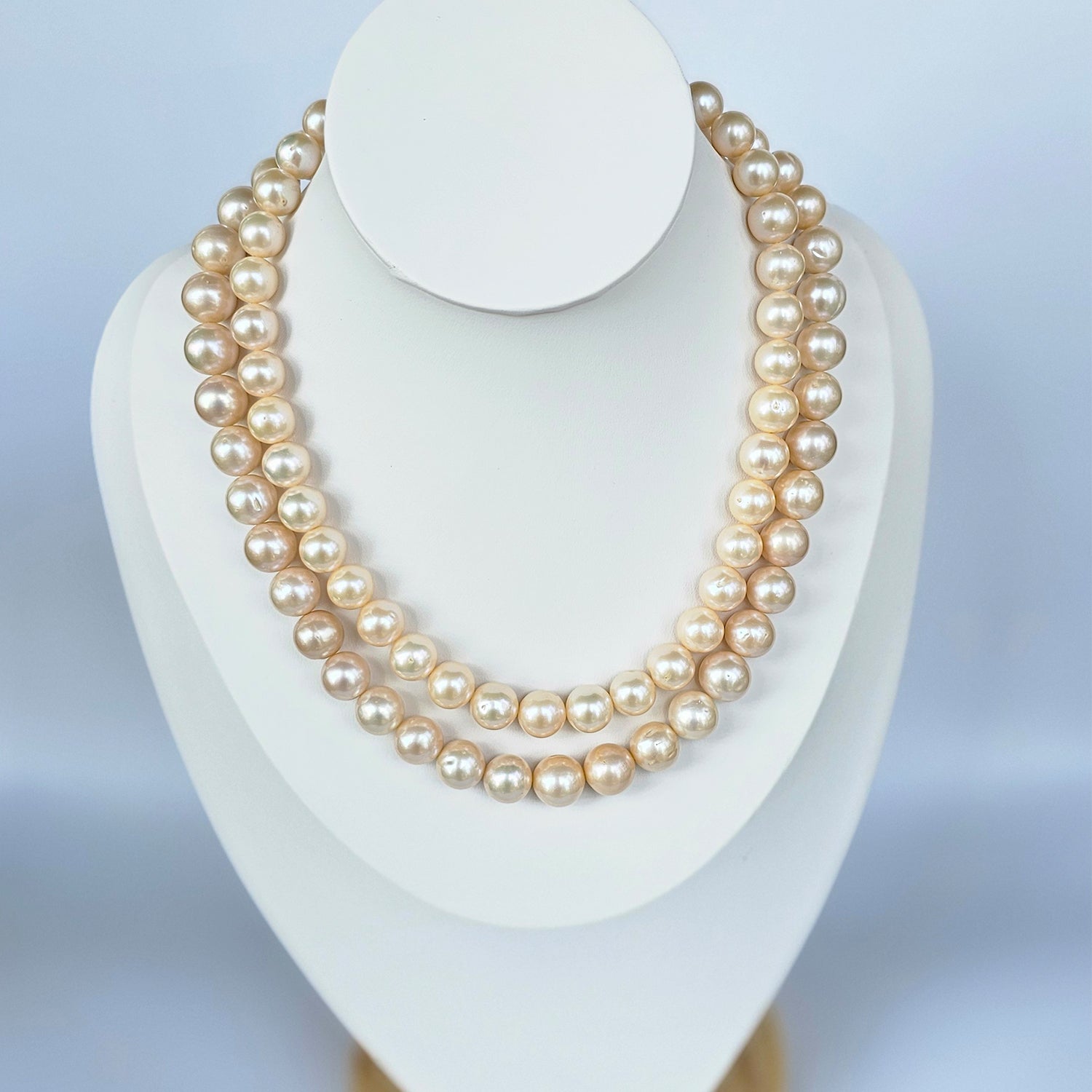 Luminous peach color  freshwater pearl necklace (With  Earrings)