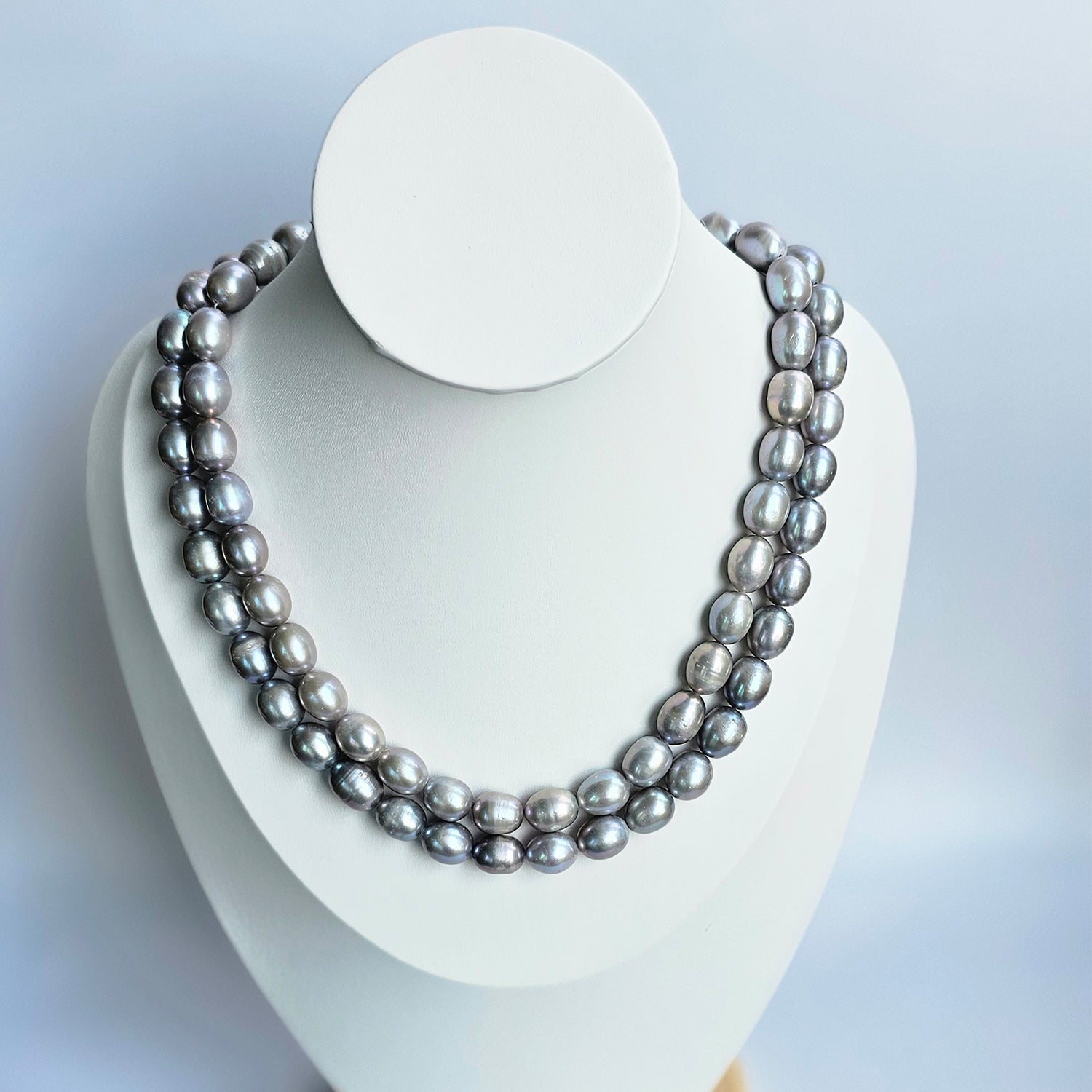Luminous Grey Pearl Necklace