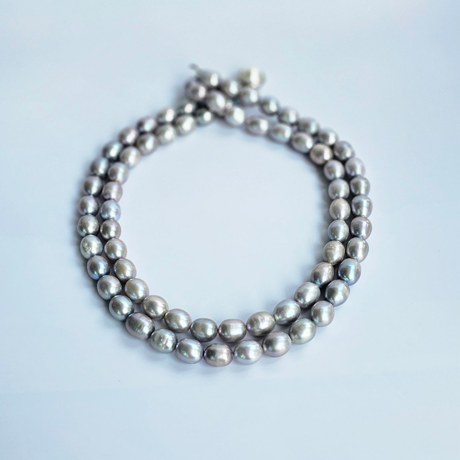 Luminous Grey Pearl Necklace