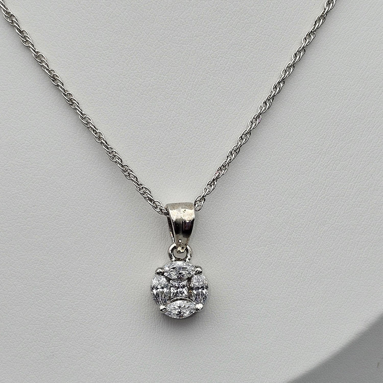 White Swarovski Pendant With  Silver Chain