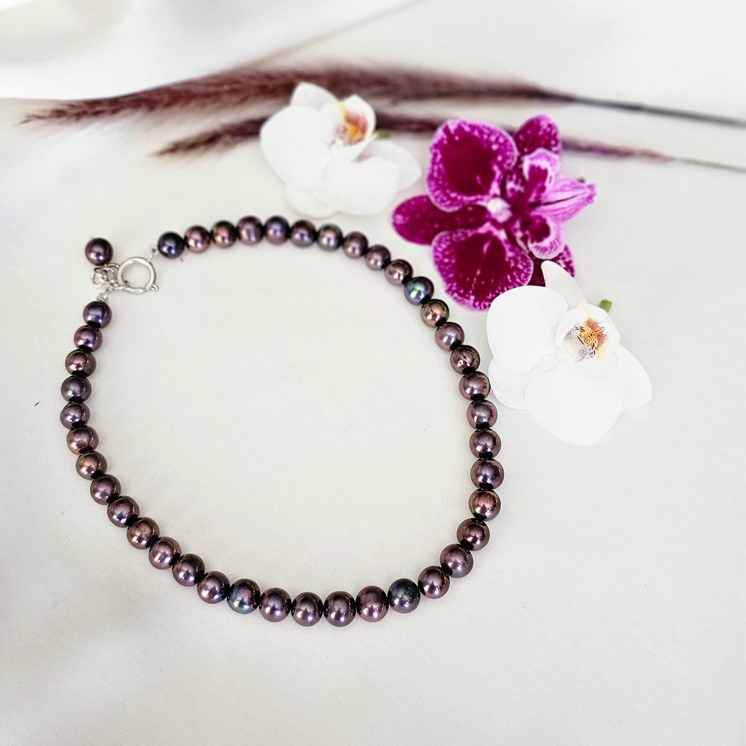 Metallic Blueish Purple Pearl Necklace Single  String (With Earrings)