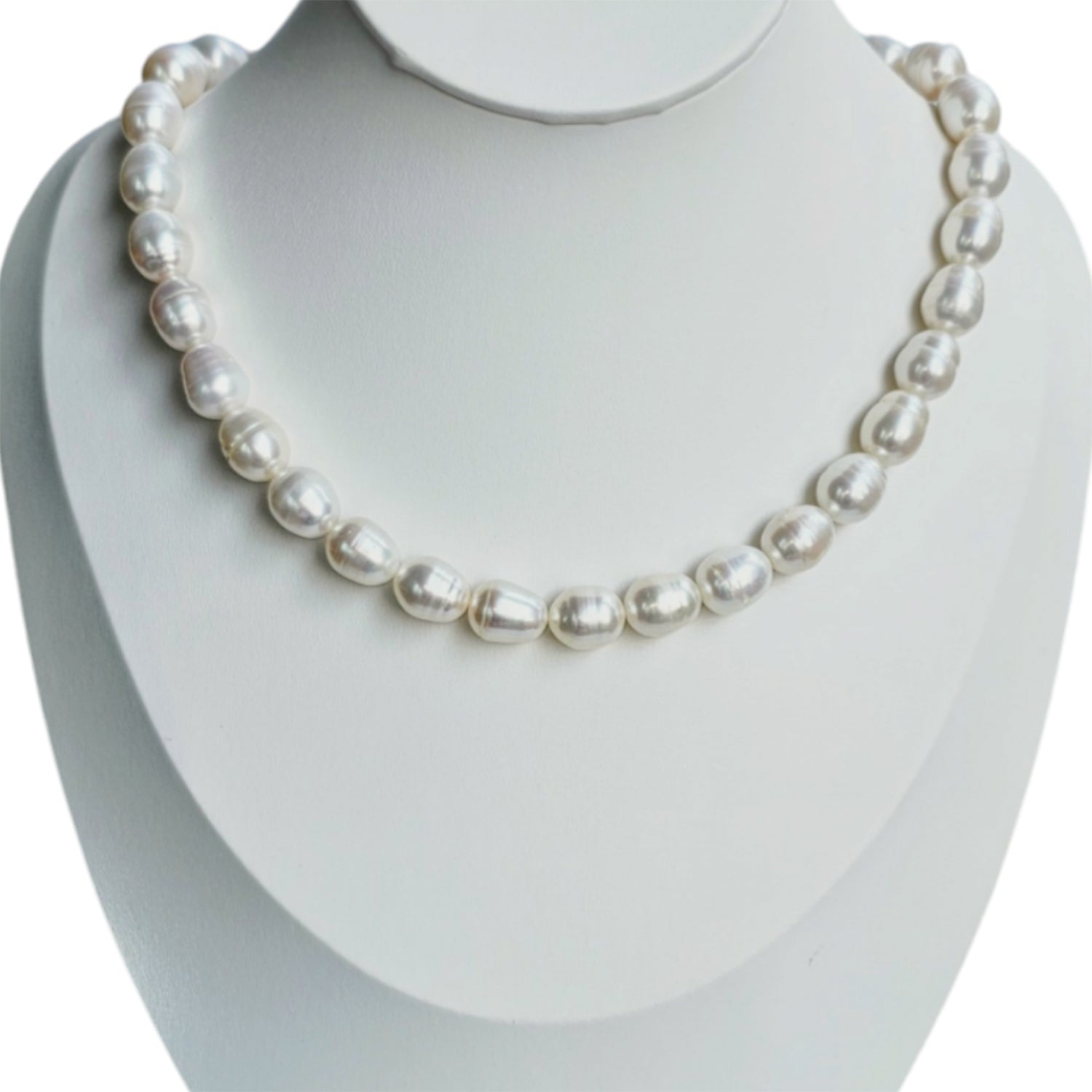 Luminous White Oval Pearl Necklace  (With Earrings)