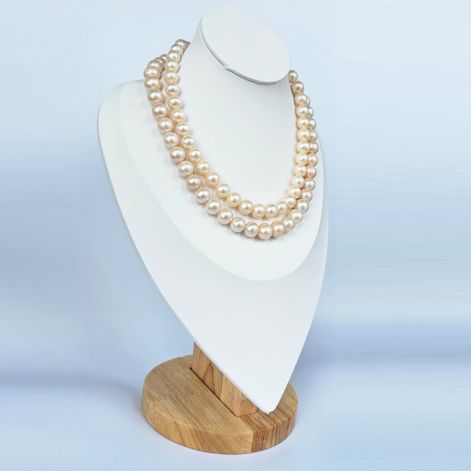 Luminous peach color  freshwater pearl necklace (With  Earrings)