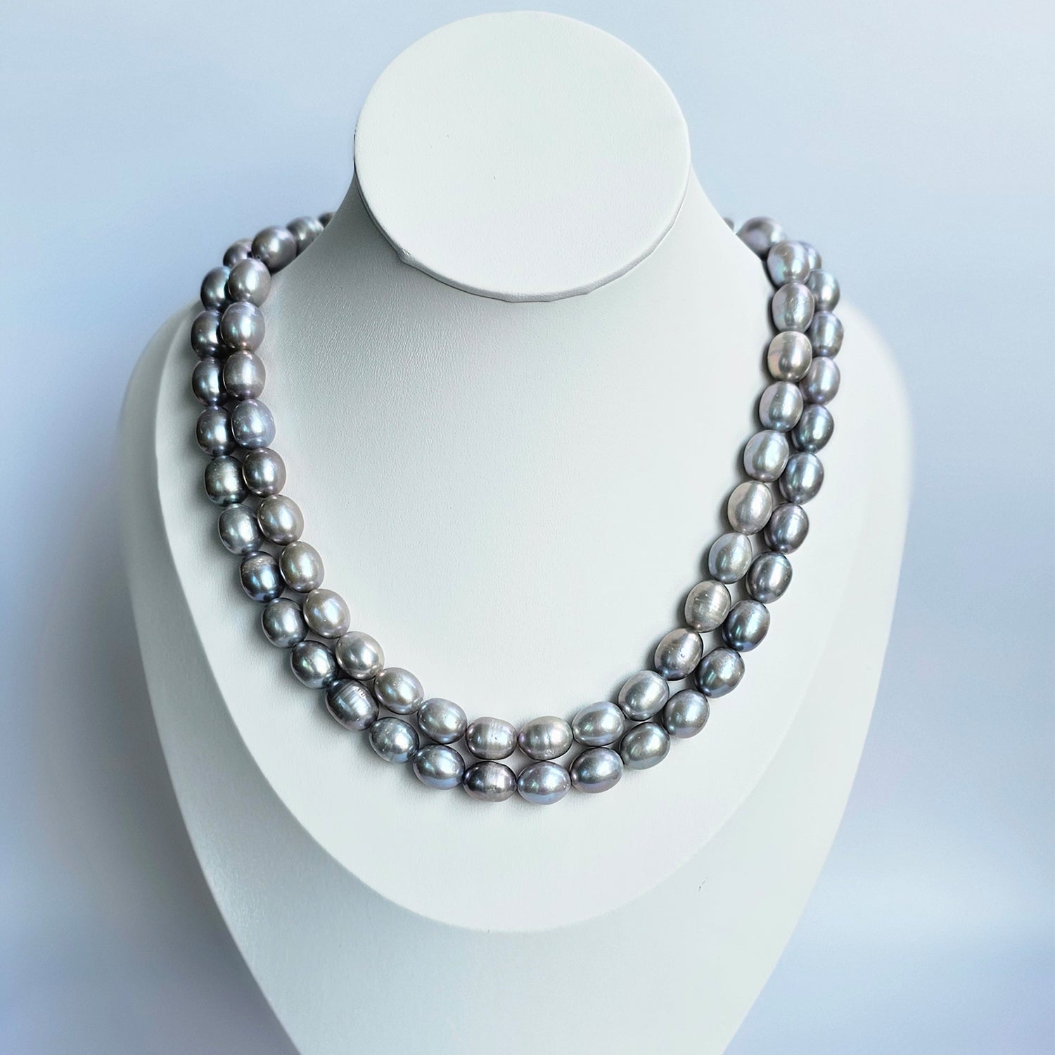 Luminous Grey Pearl Necklace