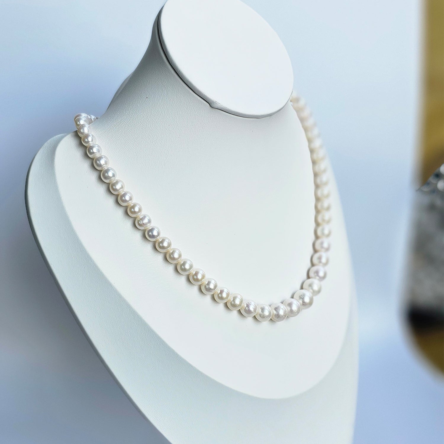 White Pearl Necklace