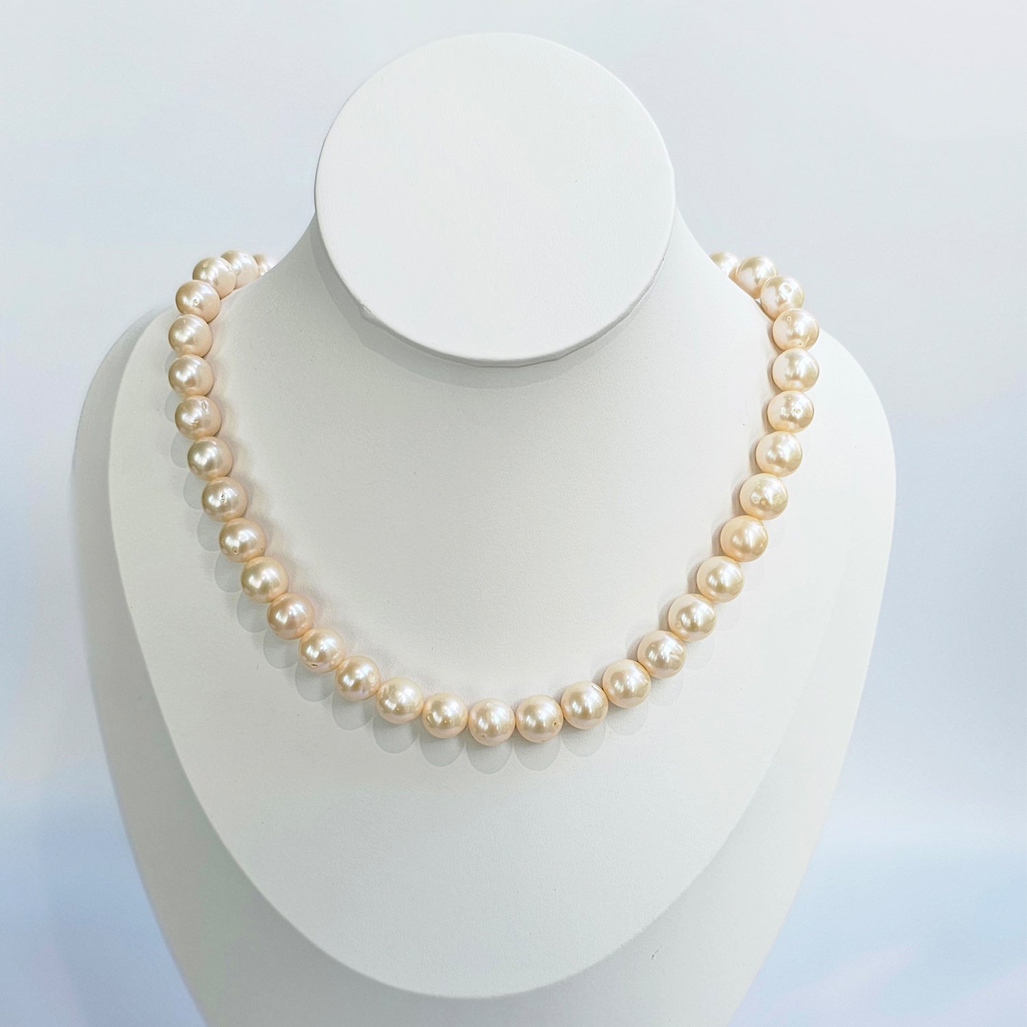 Luminous peach color  freshwater pearl necklace (With  Earrings)