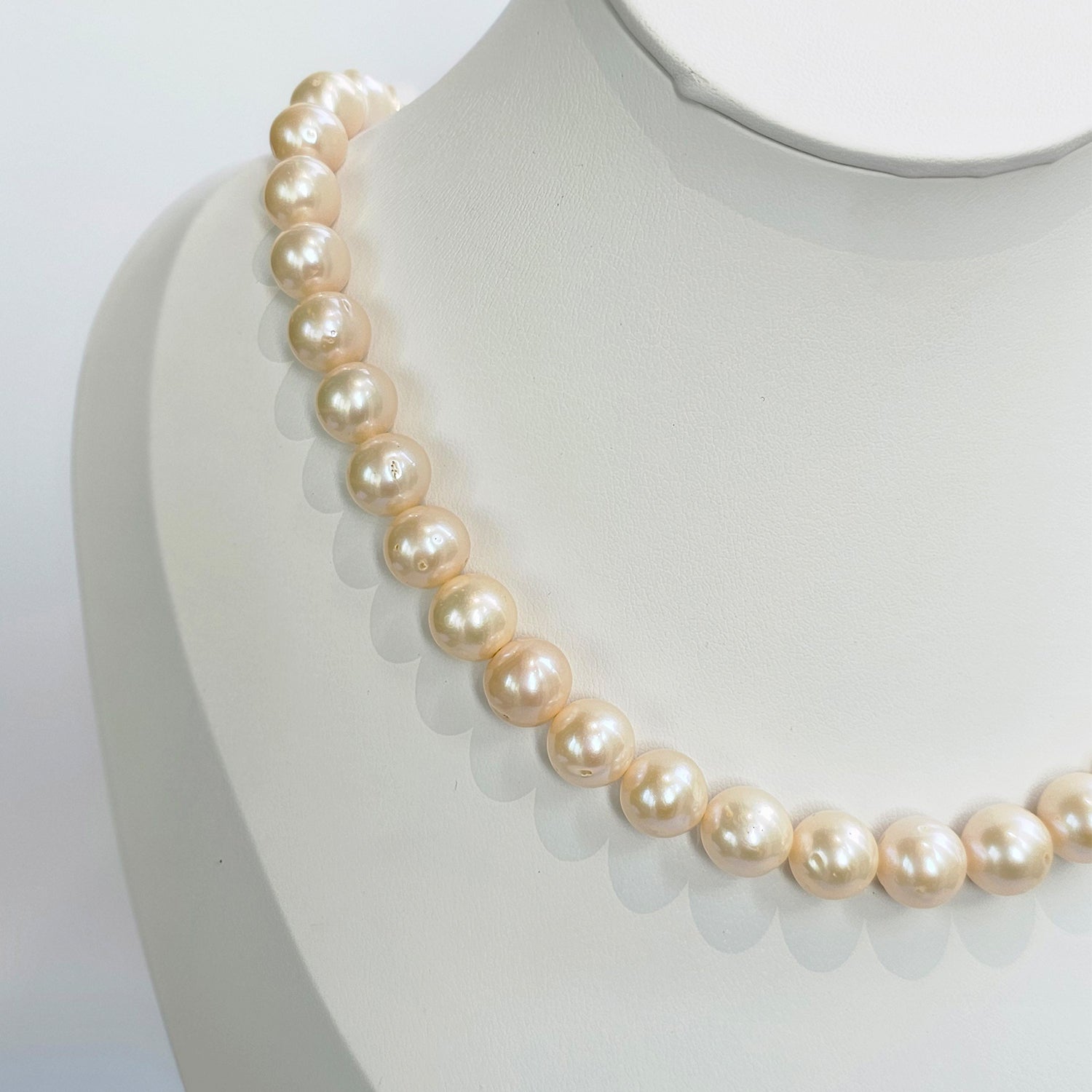 Luminous peach color  freshwater pearl necklace (With  Earrings)