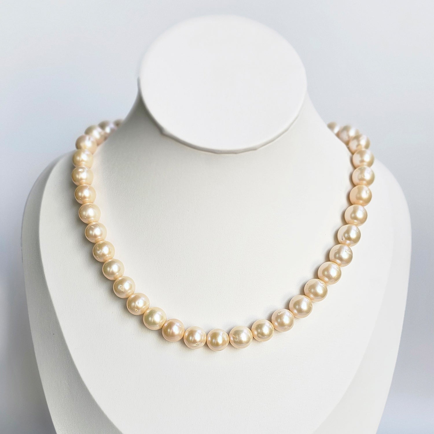 Luminous peach color  freshwater pearl necklace (With  Earrings)