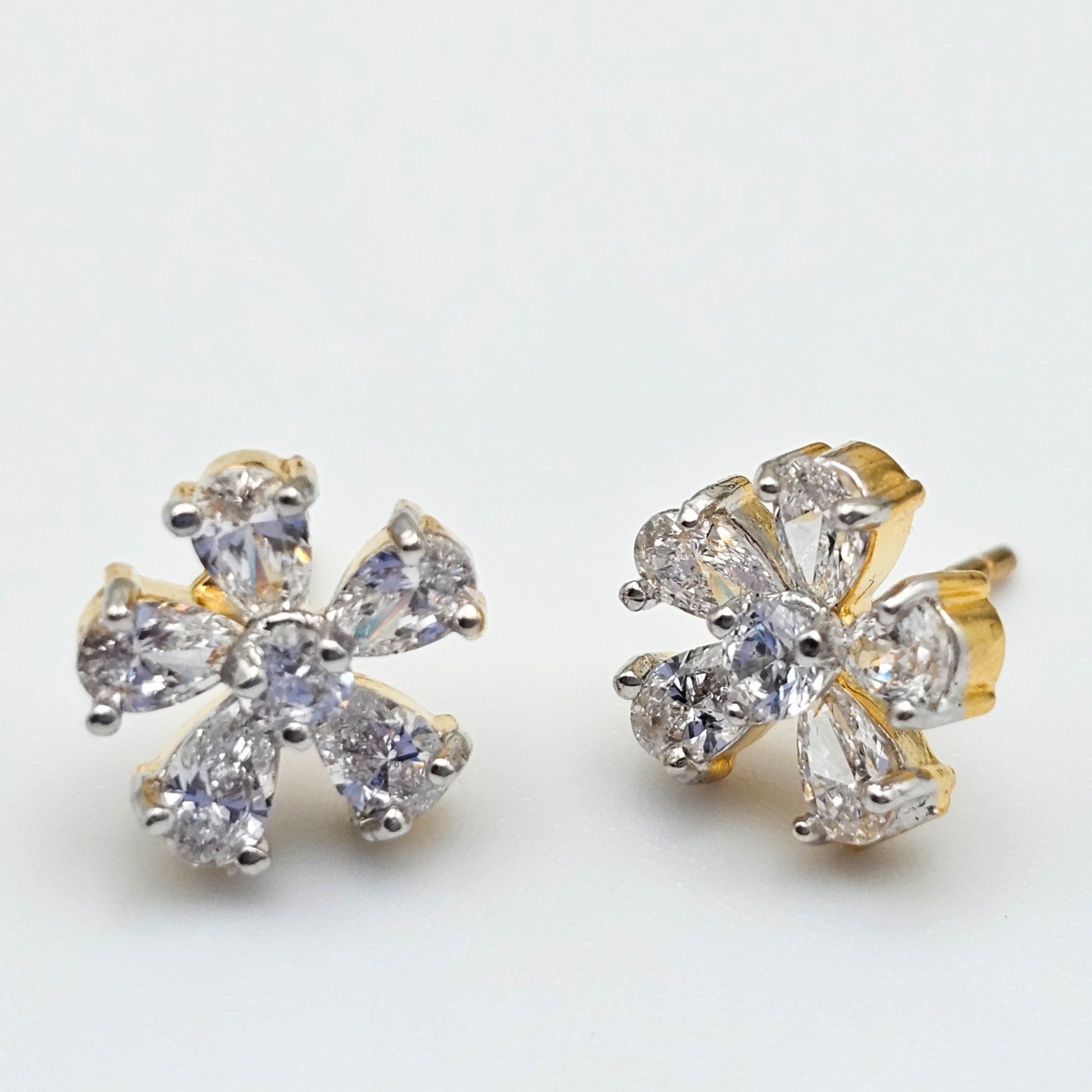 Flower Shaped Swarovski Earrings