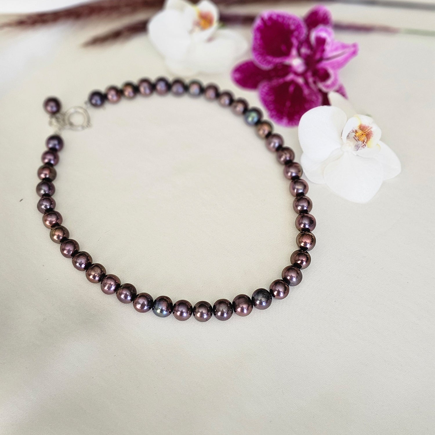 Metallic Blueish Purple Pearl Necklace Single  String (With Earrings)