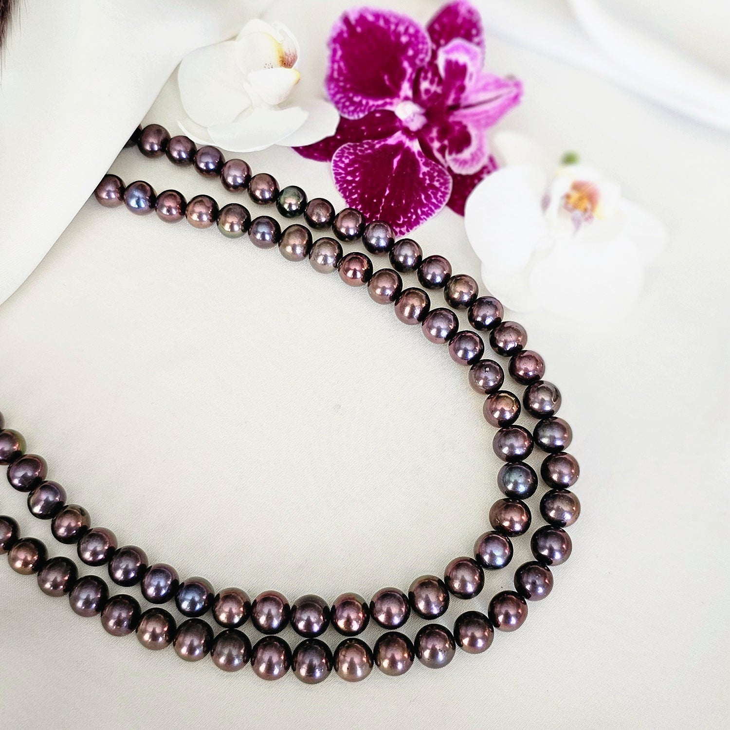 Metallic Blueish Purple Pearl Necklace  (With Earrings)