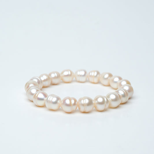 White Oval Pearl Bracelet – 10mm A Grade Freshwater Pearls | 3" Diameter
