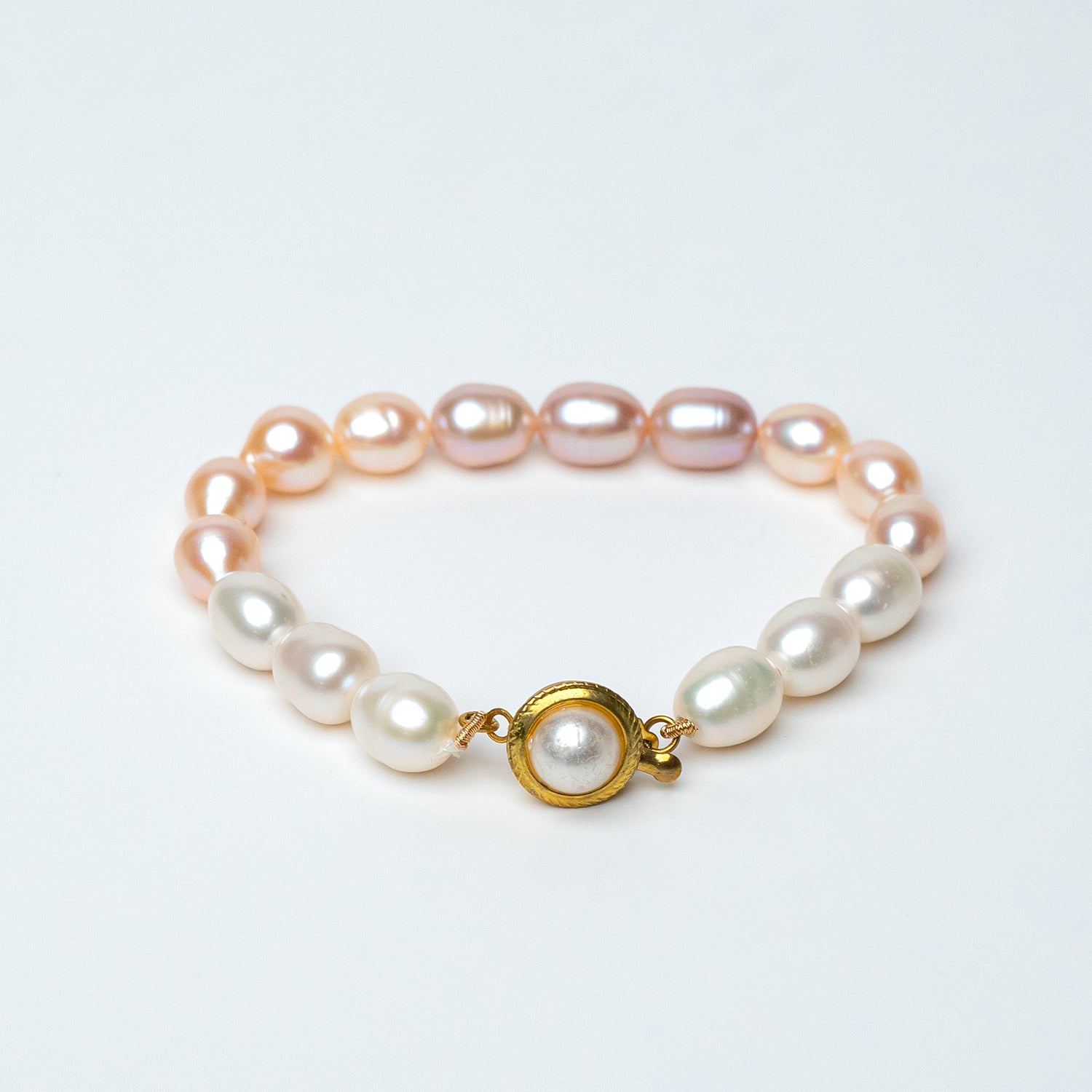Three Tone Oval Pearl Bracelet