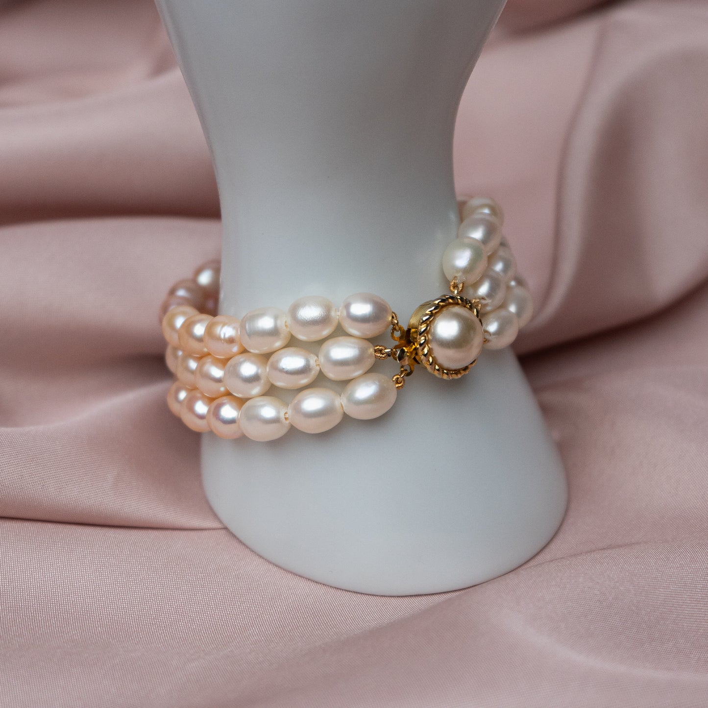 Sili Gems Cultured Freshwater Pearl Bracelet – 8-9MM Oval AA Quality Multicolor Pearls.