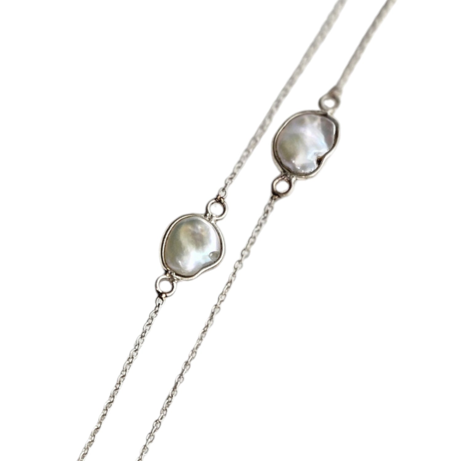 Flat Mother Of Pearls Embedded in  Silver Chain